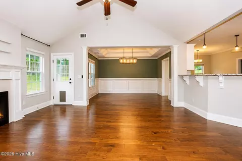 Living - 5411 Copse Dr, Augusta, GA 30909 photo 2 of 3