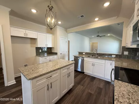 Kitchen - 3056 Brems Dr, Augusta, GA 30909 photo 3 of 5