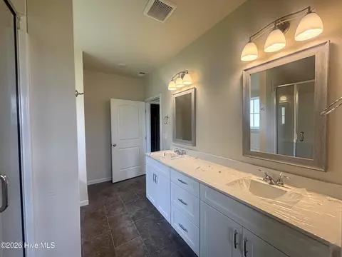 Bath - 3056 Brems Dr, Augusta, GA 30909 photo 4 of 5