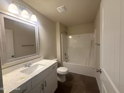 Bath - 3056 Brems Dr, Augusta, GA 30909 photo 5 of 5