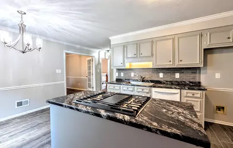 Kitchen - 159 Moss Creek Dr, Augusta, GA 30907 photo 5 of 10