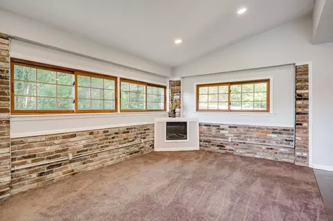 Living - 2012 Colony Park Rd, Augusta, GA 30909 photo 2 of 5