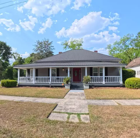 58 Cheatham St, Wadley, GA 30477