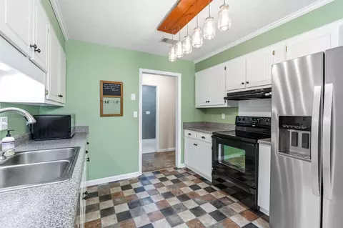 Kitchen - 4156 Hound Ct, Evans, GA 30809 photo 2 of 2