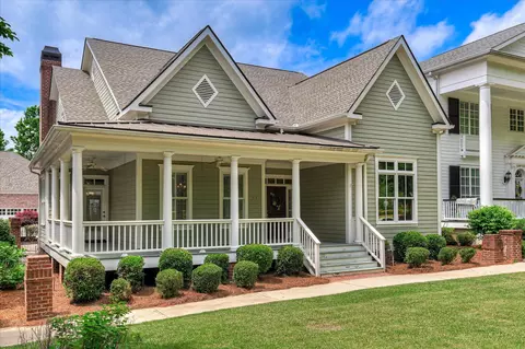 Exterior - 125 Central Park Ln, Evans, GA 30809 photo 2 of 19