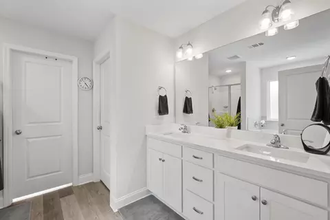 Entry Way - 2249 Belair Spring Rd, Augusta, GA 30909 photo 6 of 6