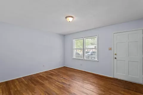 Living - 3614 Melbourne Dr, Augusta, GA 30906 photo 1 of 1
