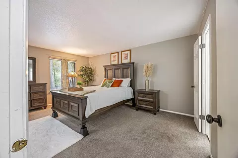 Bedroom - 3207 W Wimbledon Dr, Augusta, GA 30909 photo 2 of 4