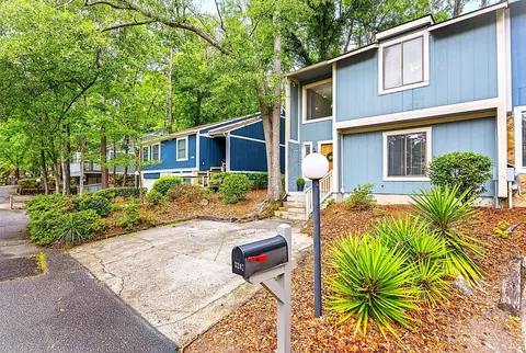 Exterior - 3207 W Wimbledon Dr, Augusta, GA 30909 photo 2 of 7