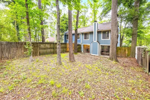Exterior - 3207 W Wimbledon Dr, Augusta, GA 30909 photo 6 of 7