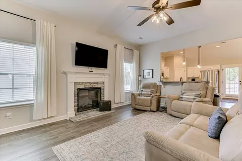 Living - 894 Goodale Dr, Augusta, GA 30909 photo 1 of 2