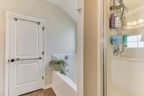 Bath - 894 Goodale Dr, Augusta, GA 30909 photo 4 of 6