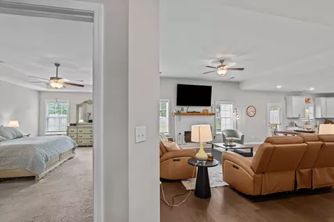 Entry Way - 2319 Sheridan Dr, Evans, GA 30809 photo 2 of 7