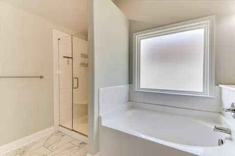Bath - 1882 Preservation Cir, Evans, GA 30809 photo 3 of 7