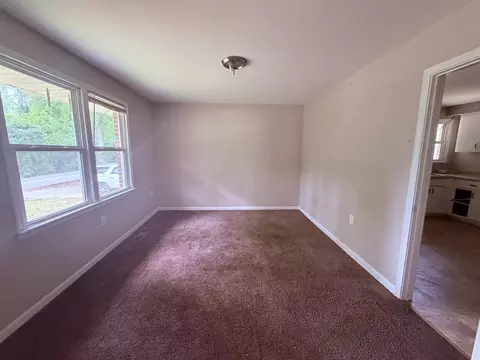 Living - 731 Hillcrest Dr, Thomson, GA 30824 photo 3 of 3
