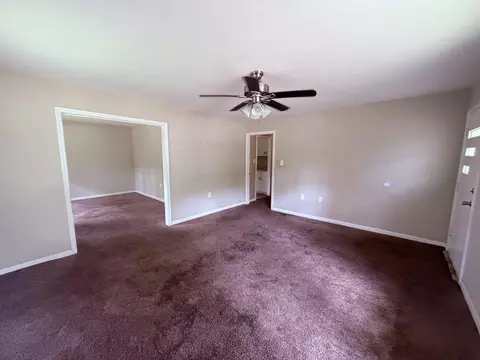 Living - 731 Hillcrest Dr, Thomson, GA 30824 photo 2 of 3
