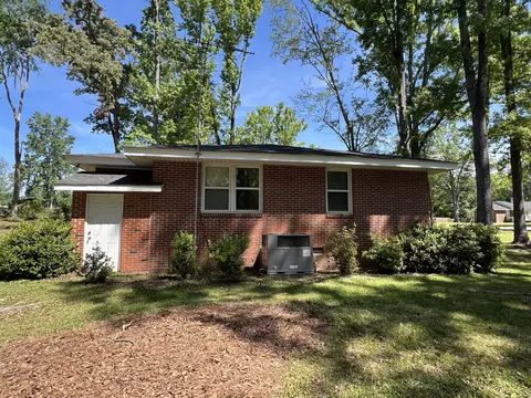 Exterior - 731 Hillcrest Dr, Thomson, GA 30824 photo 2 of 4