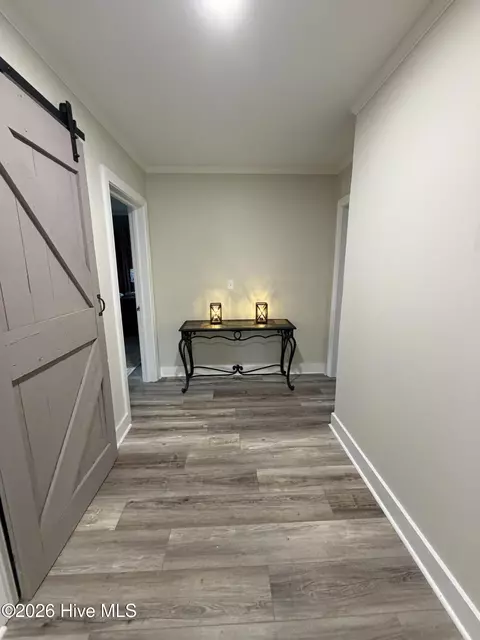 Entry Way - 225 Gordon St, Thomson, GA 30824 photo 3 of 4