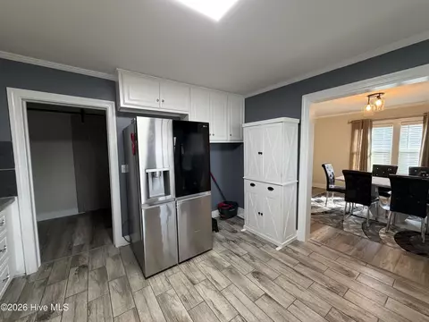Kitchen - 225 Gordon St, Thomson, GA 30824 photo 1 of 3