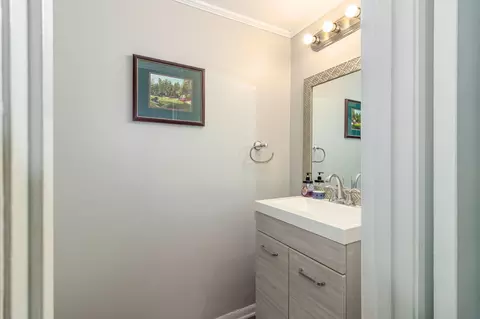 Bath - 856 Wimbledon Dr, Augusta, GA 30909 photo 1 of 4