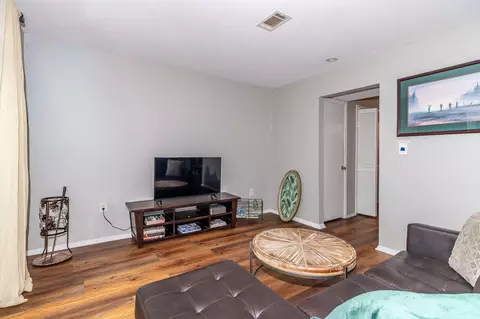 Living - 856 Wimbledon Dr, Augusta, GA 30909 photo 4 of 4