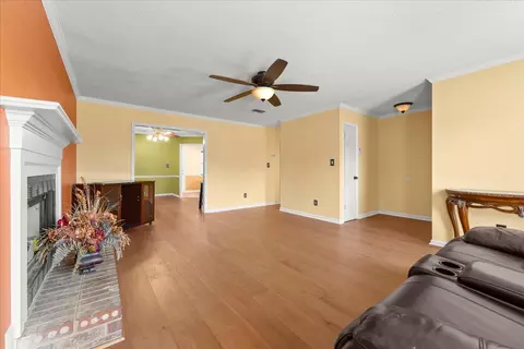 Living - 2350 Fieldcrest Rd, Augusta, GA 30906 photo 1 of 2
