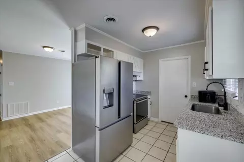 Kitchen - 3318 Westcliffe Ct, Augusta, GA 30907 photo 6 of 6