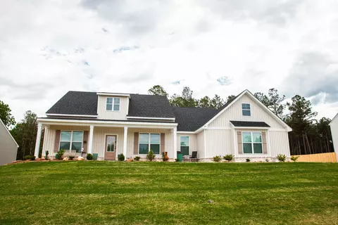 124 Willow Oak Cir, Thomson, GA 30824