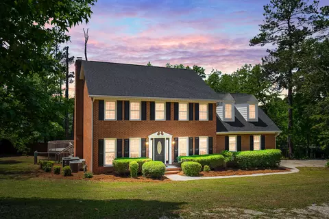 614 W Lakeside Dr S, Aiken, SC 29803
