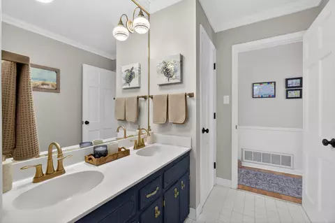 Bath - 3217 Ramsgate Rd, Augusta, GA 30909 photo 3 of 5