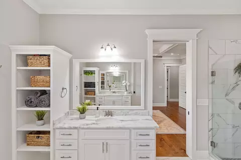 Bath - 4304 Sabal Dr, Evans, GA 30809 photo 4 of 11