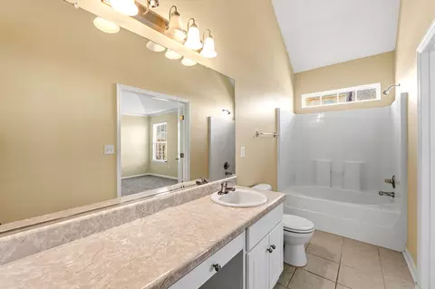 Bath - 329 Hogan Way, Evans, GA 30809 photo 2 of 4