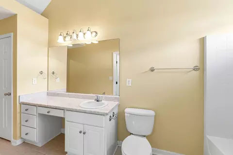 Bath - 329 Hogan Way, Evans, GA 30809 photo 1 of 4