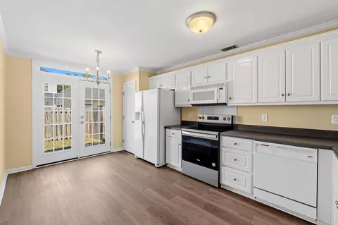 Kitchen - 329 Hogan Way, Evans, GA 30809 photo 1 of 2