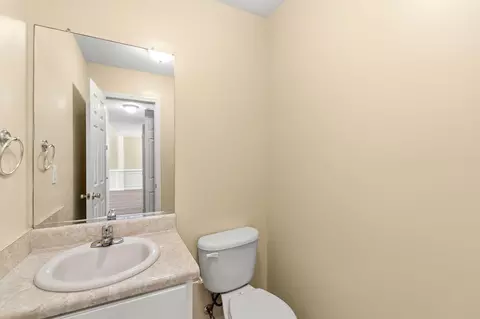 Bath - 329 Hogan Way, Evans, GA 30809 photo 3 of 4