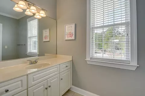 Bath - 3483 Greenway Dr, Evans, GA 30809 photo 2 of 5