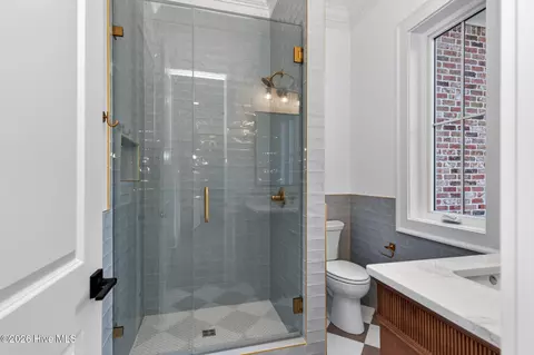 Bath - 880 Audubon Way, Evans, GA 30809 photo 1 of 11