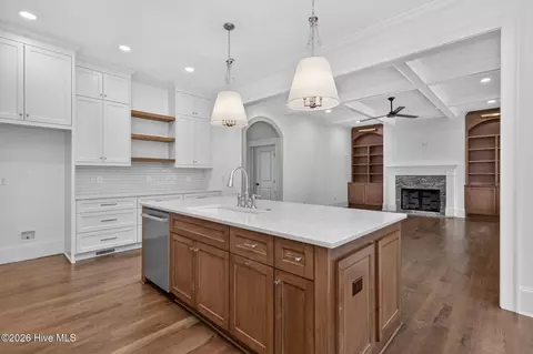 Kitchen - 880 Audubon Way, Evans, GA 30809 photo 3 of 5