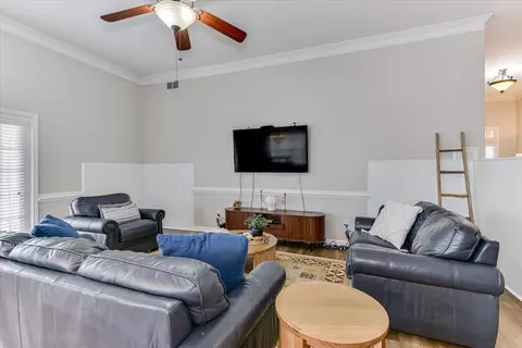 Living - 439 Richmond St, Evans, GA 30809 photo 2 of 4