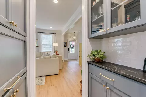 Entry Way - 2611 Sherborne Ct, Augusta, GA 30909 photo 5 of 9