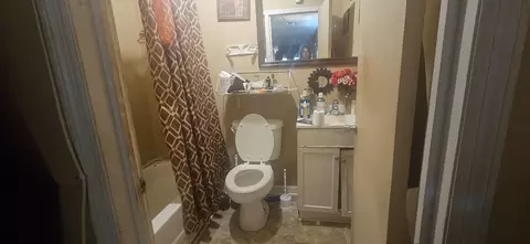 Bath - 2955 Shelby Dr, Augusta, GA 30906 photo 2 of 2