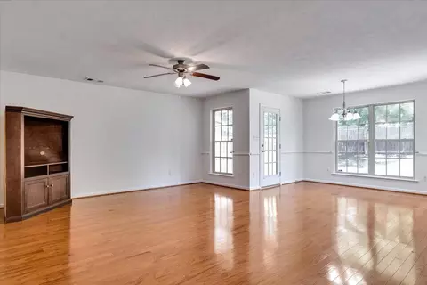 Living - 606 Todd Rd, Martinez, GA 30907 photo 4 of 4