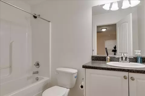 Bath - 606 Todd Rd, Martinez, GA 30907 photo 3 of 3