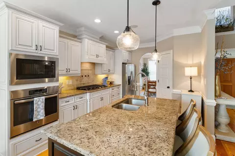 Kitchen - 314 Kirkwood Dr, Evans, GA 30809 photo 4 of 4