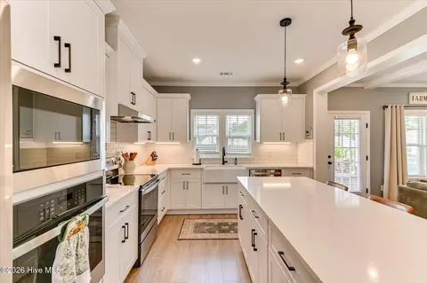 Kitchen - 2545 Traverse Trl, Evans, GA 30809 photo 5 of 6