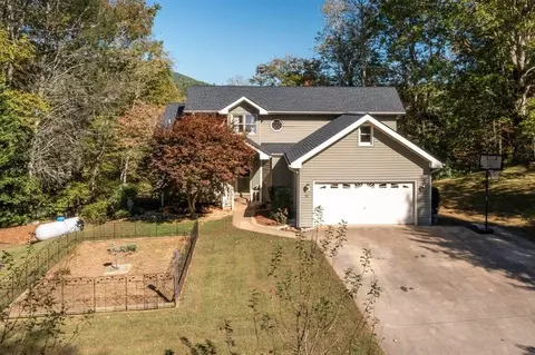 14 Rivendell Way, Hayesville, NC 28904