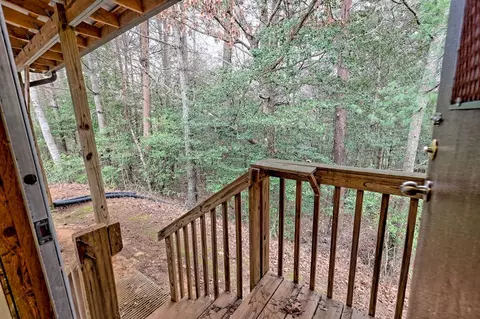 Exterior - 9 Wig King Rd, Murphy, NC 28906 photo 19 of 20