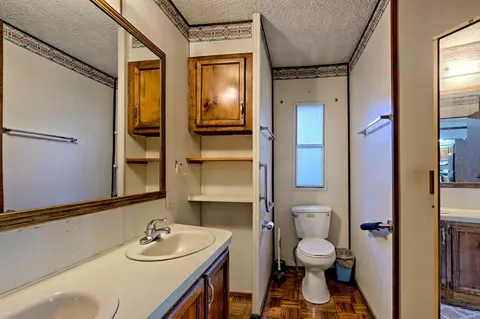 Bath - 9 Wig King Rd, Murphy, NC 28906 photo 3 of 5