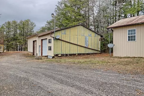 Exterior - 9 Wig King Rd, Murphy, NC 28906 photo 5 of 20