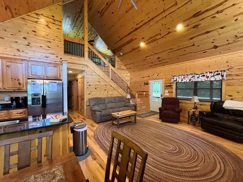 Living - 465 Confederate Cir, Murphy, NC 28906 photo 3 of 7